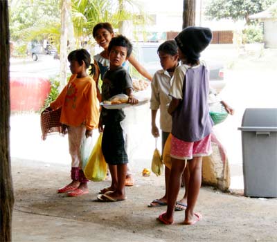 Bus Schedule to Phnom Penh, Kampot, and Koh Kong from Sihanoukville, Cambodia.