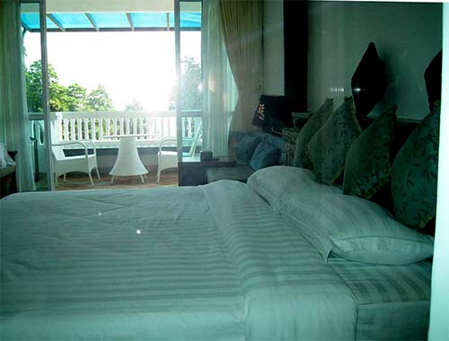 independence hotel, sihanoukville, cambodia