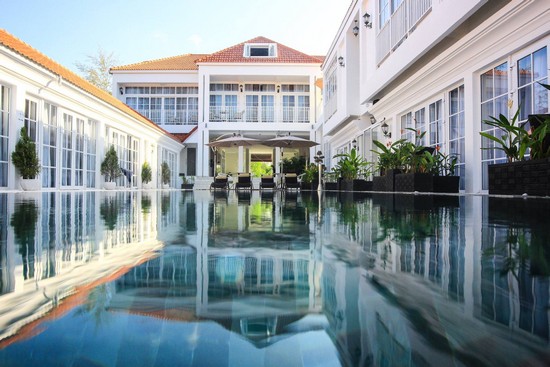 White Boutique Hotel in SihanoukVille, Cambodia.