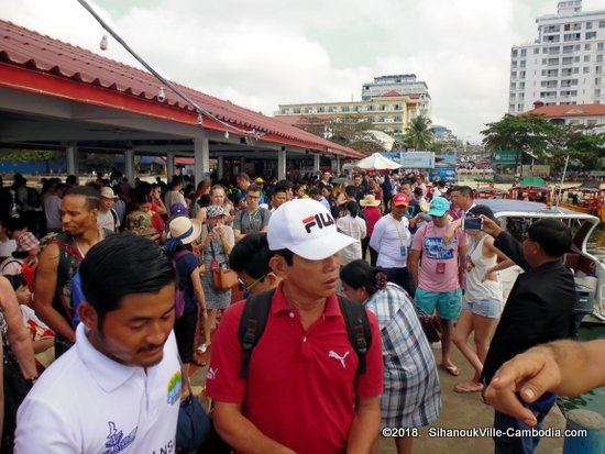 Ferry Schedule between SihanoukVille and the Islands.