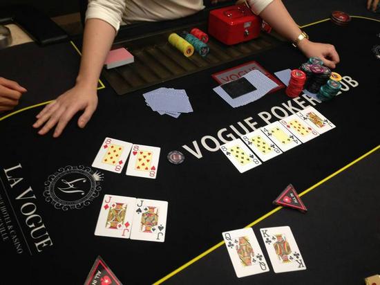 la Vogue Poker