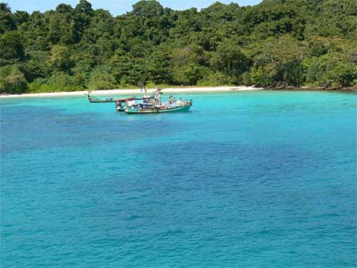 boating in Cambodia's ocean